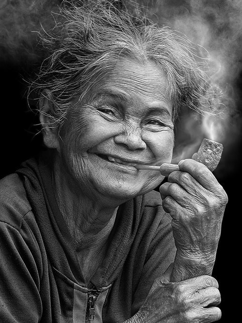 Ngoài 2 giải vàng và một giải bạc trên, các nhiếp ảnh gia Việt Nam còn giành14 giải danh dự ở các mục ảnh khác.  Tác phẩm “Cảm xúc hạnh phúc” của Vũ Duy Thông thuộc hạng mục ảnh Chân dung. Ảnh: Vũ Duy Thông.